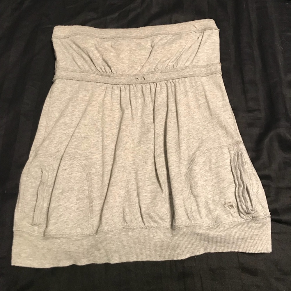 Strapless top